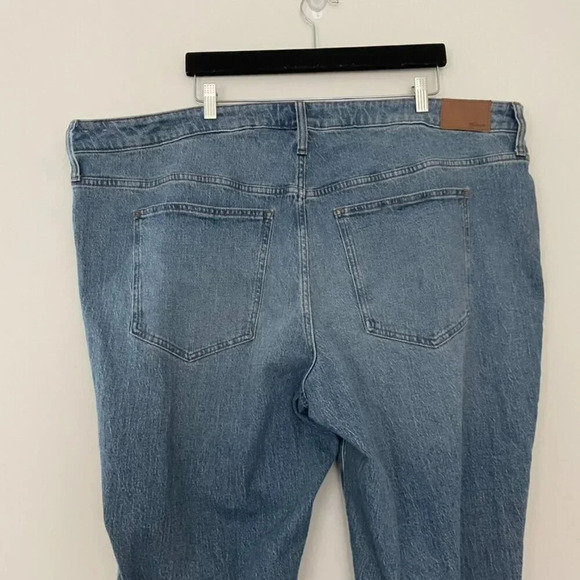 Madewell The Plus Mid Rise Perfect Vintage Jeans in Ainsdale Size 26W - Picture 8 of 8
